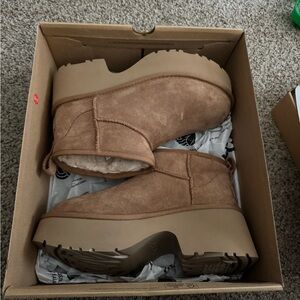 UGG Women’s classic ultra mini new heights